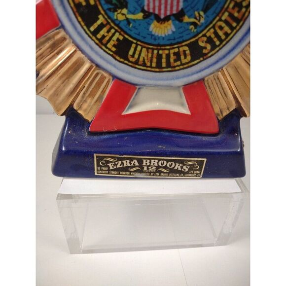 Vintage 1973 Ezra Brooks VFW Hand Decorated 24kt Gold Decanter - Picture 2 of 16